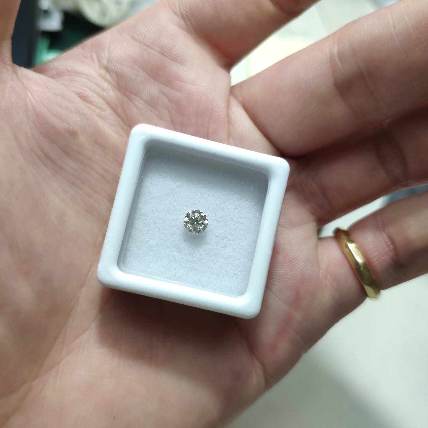 0.40ct Round Brilliant Loose Diamond GIA Certificated M SI1 GIA Conflict Free