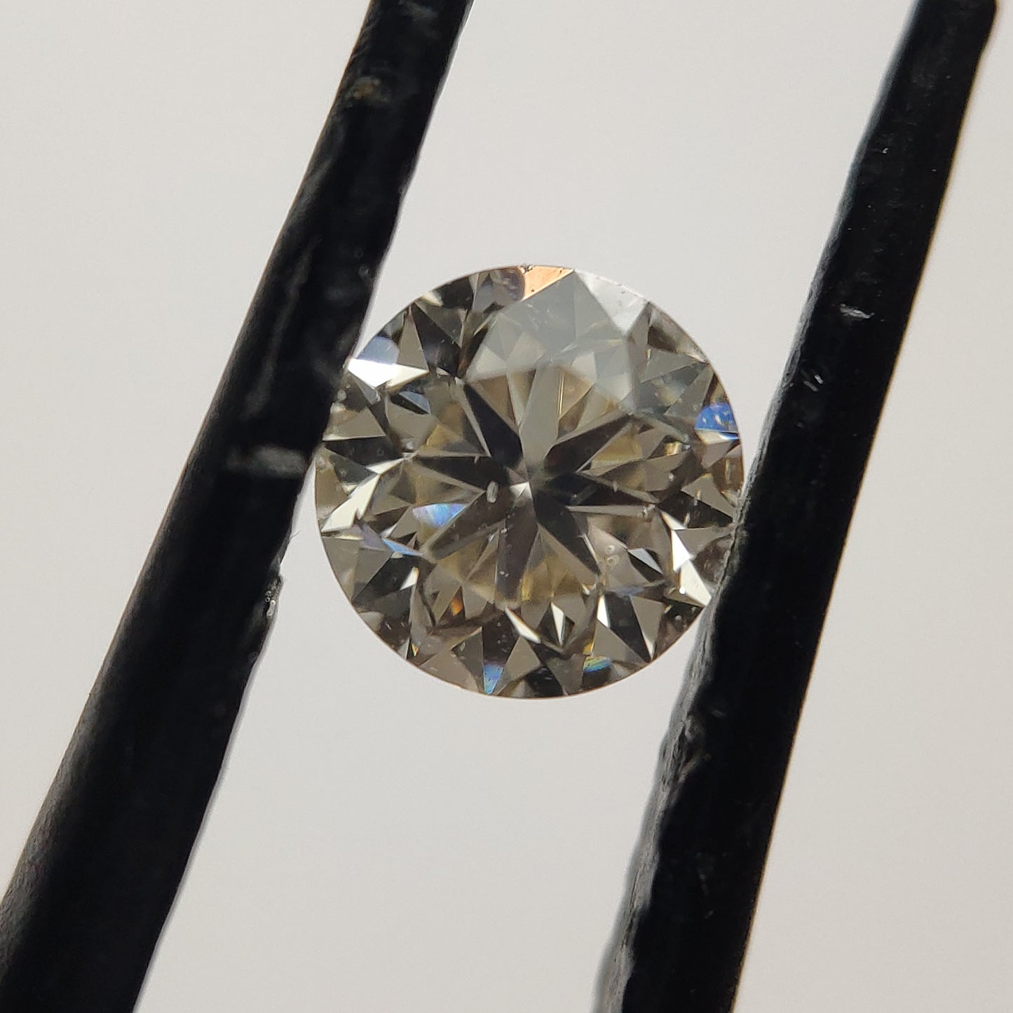 0.40ct Round Brilliant Loose Diamond GIA Certificated M SI1 GIA Conflict Free