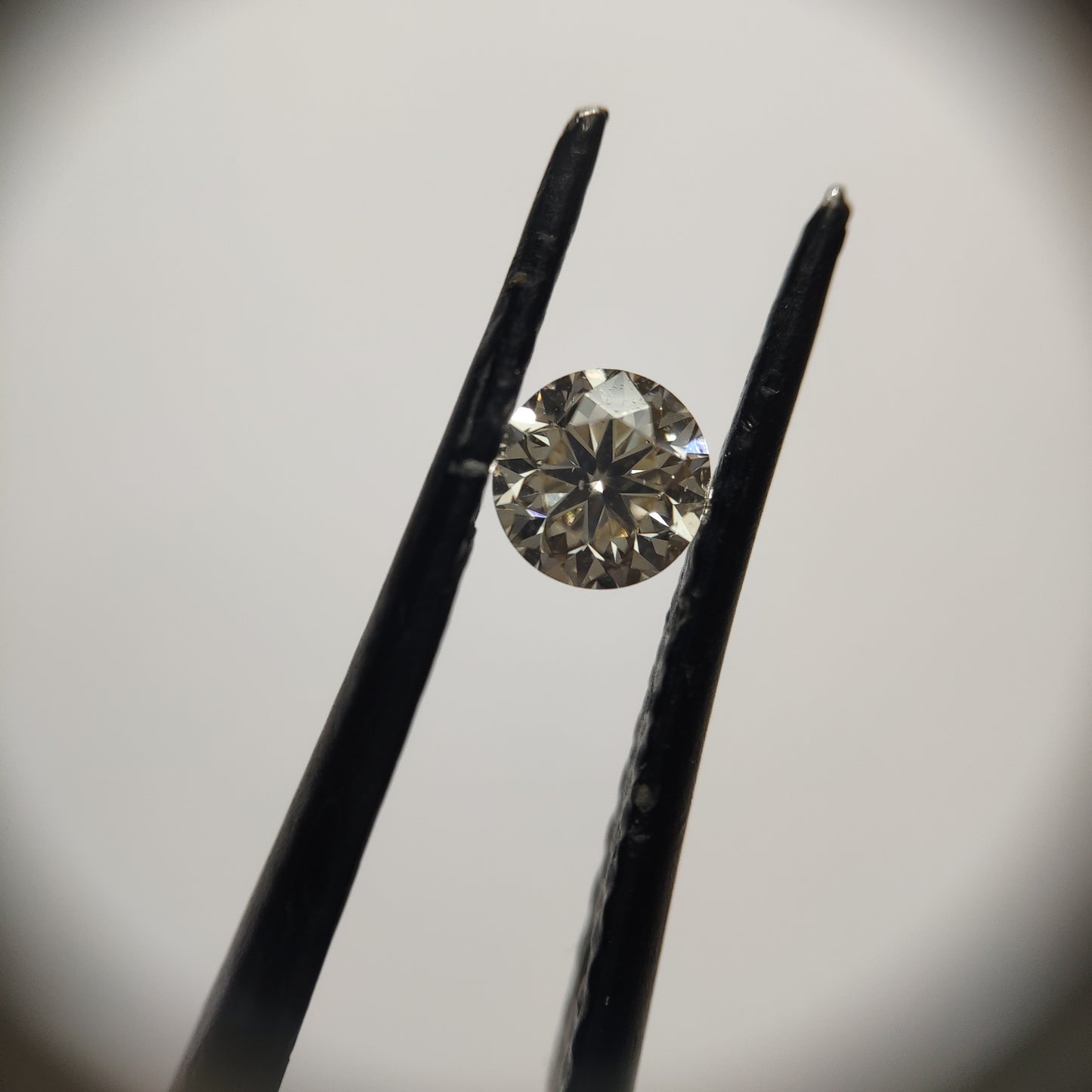 0.40ct Round Brilliant Loose Diamond GIA Certificated M SI1 GIA Conflict Free