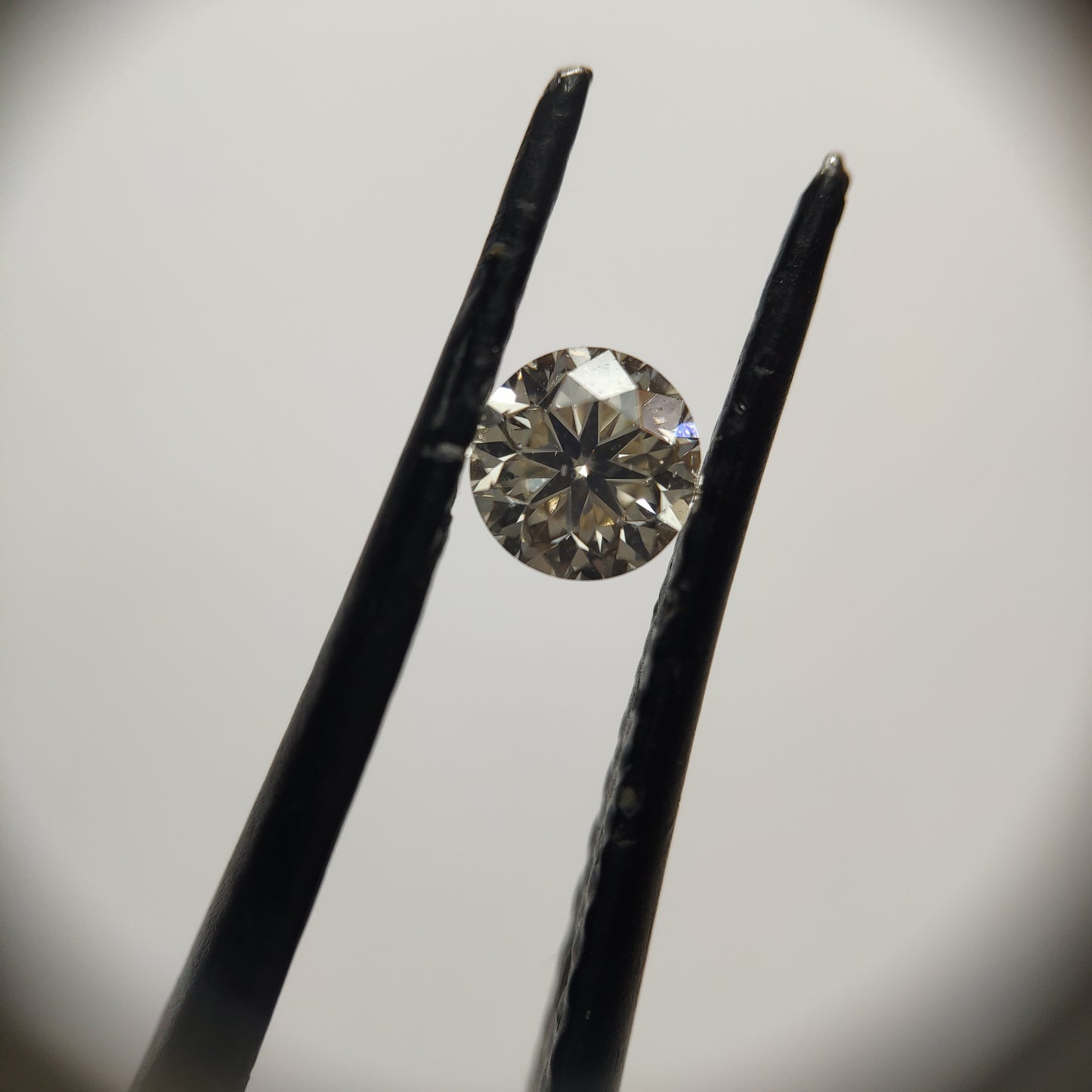 0.40ct Round Brilliant Loose Diamond GIA Certificated M SI1 GIA Conflict Free
