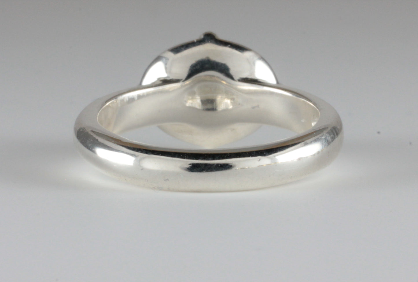 'Coria' C12th Early Medieval style Silver & Oval Onyx Cabochon Claw Ring