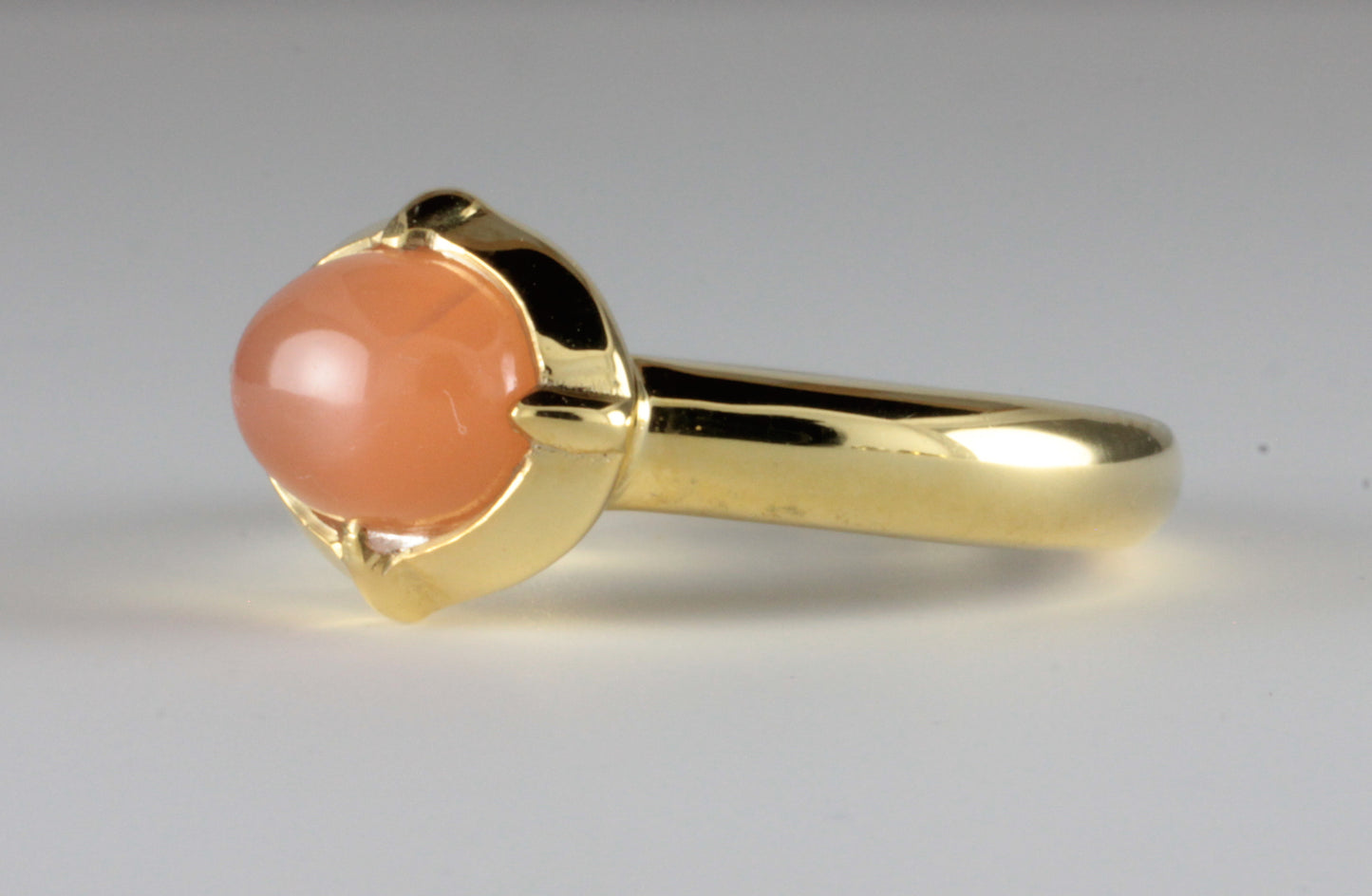 'Coria' C12th Early Medieval style 22ct Gold & Peach Moonstone Ring