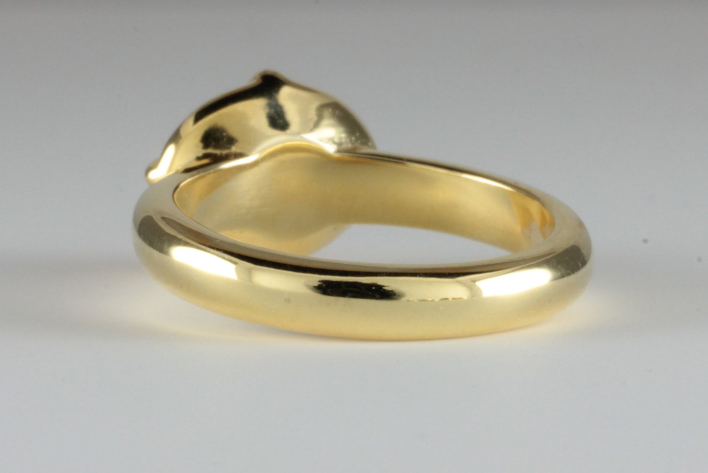 'Coria' C12th Early Medieval style 22ct Gold & Peach Moonstone Ring