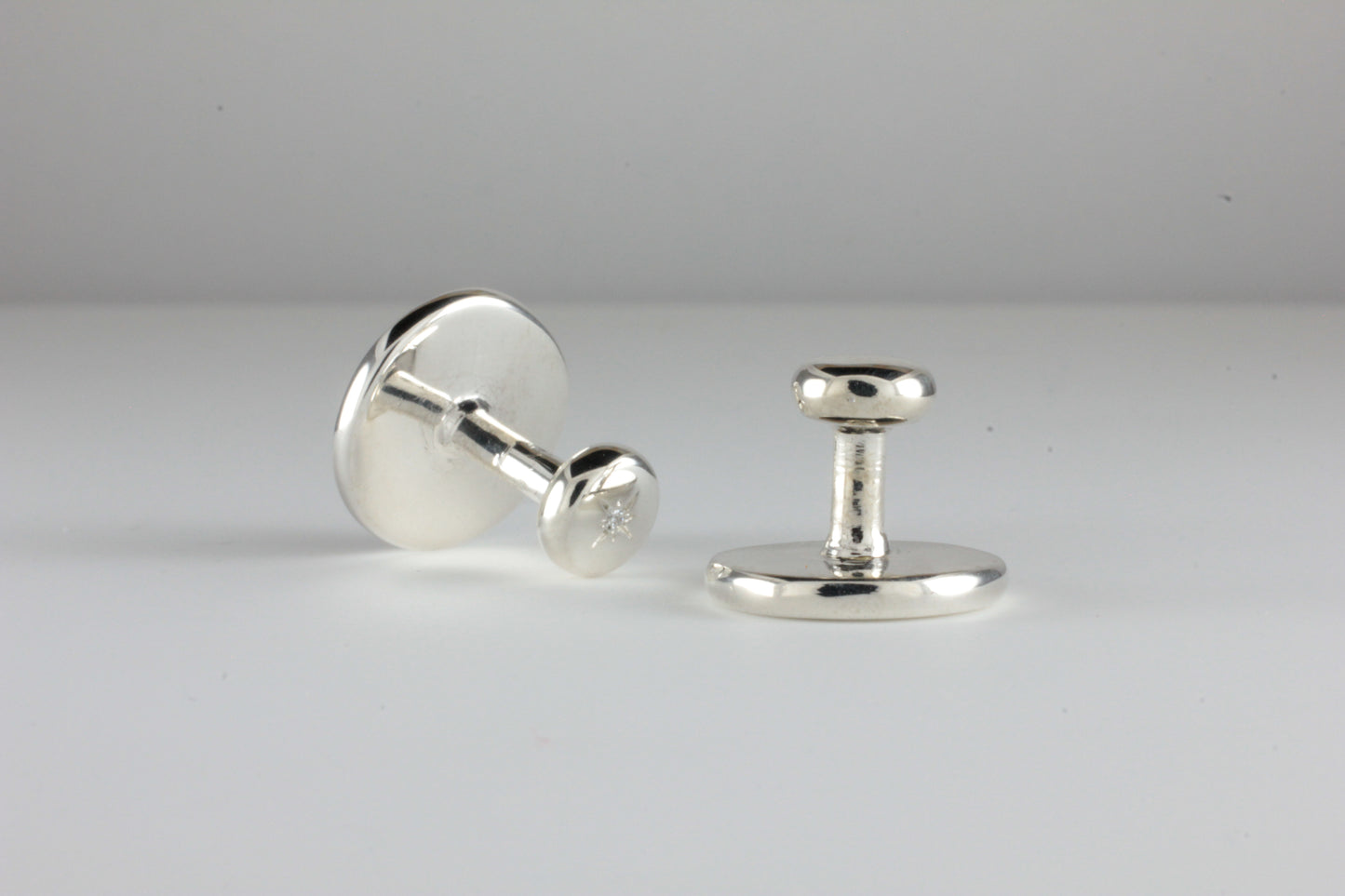 99.99% Silver Collar Studs set with Colourless Diamond