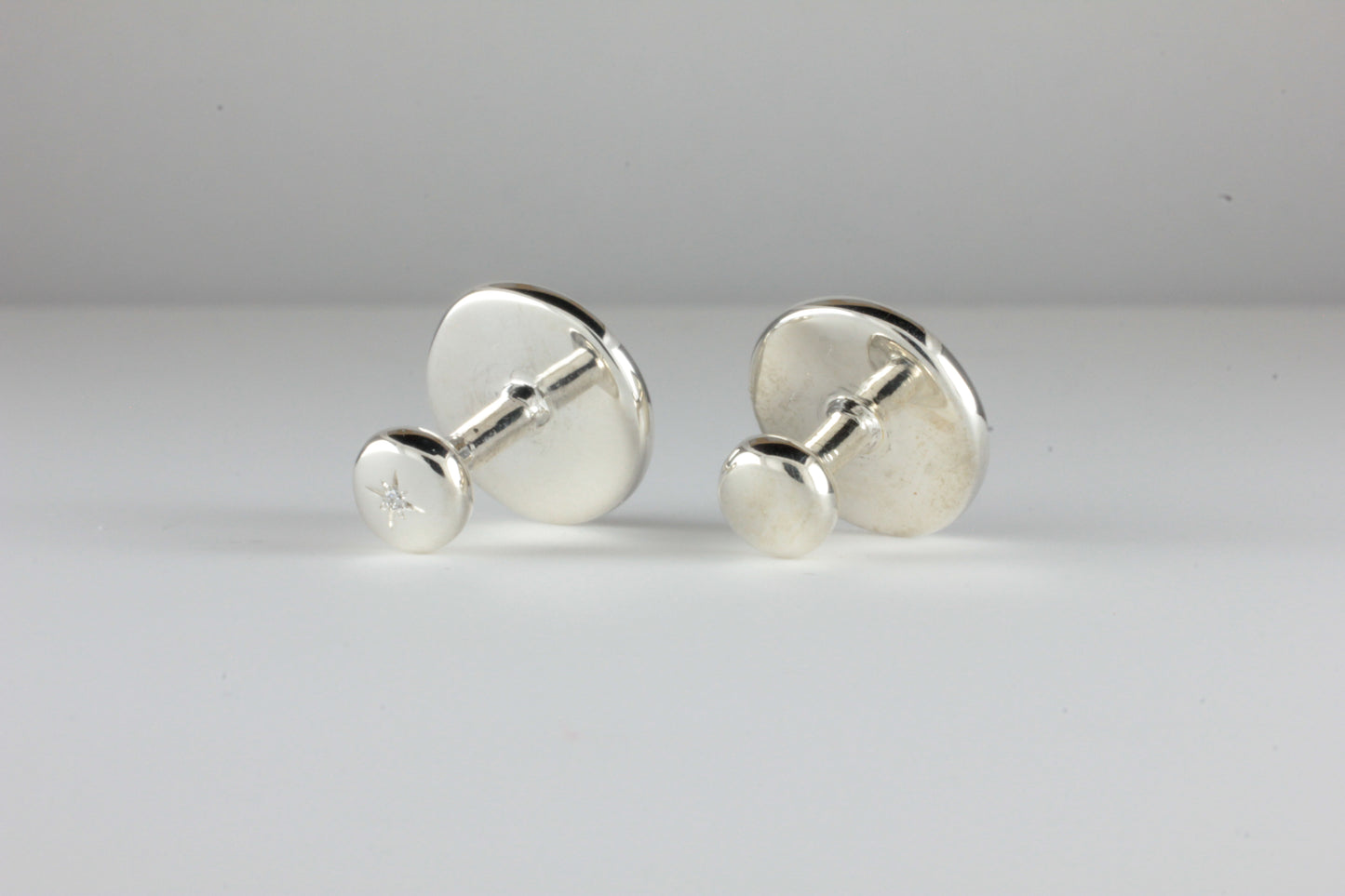 99.99% Silver Collar Studs set with Colourless Diamond