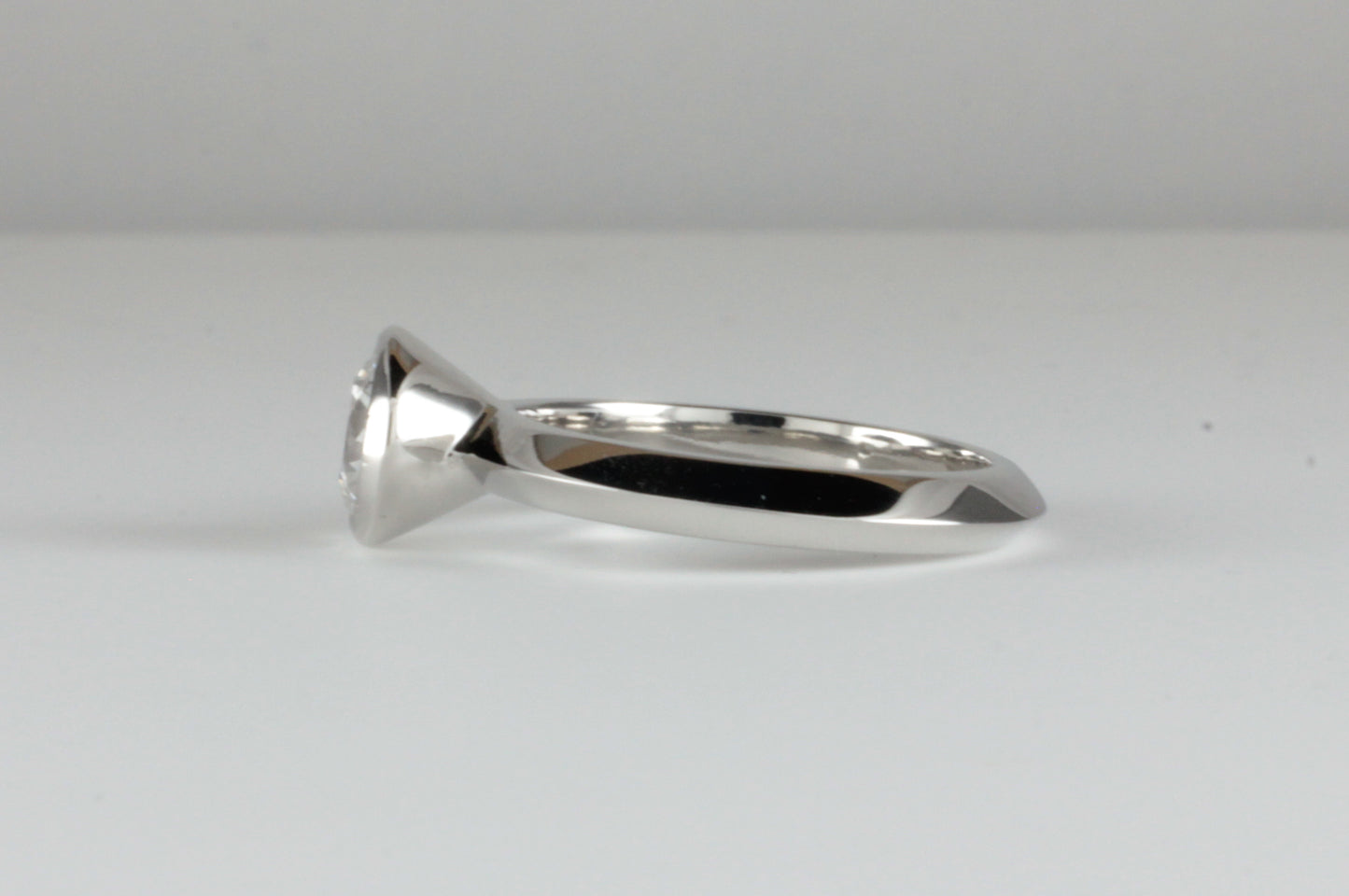 1.09ct Diamond Art Deco Design Platinum Ring