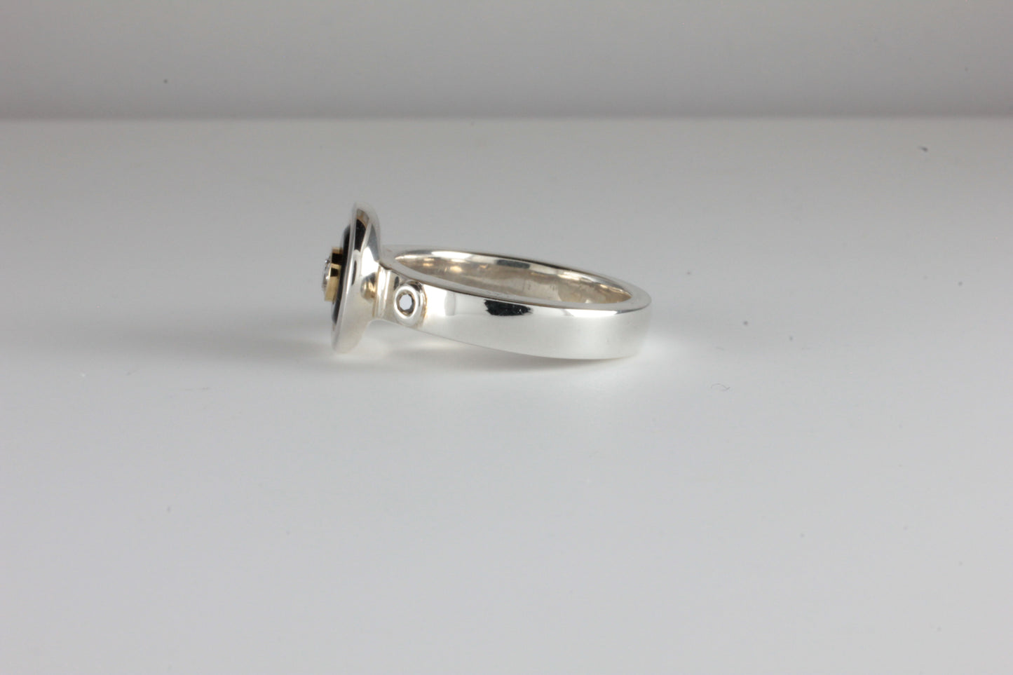 Black & White Diamond Art Deco style Target ring