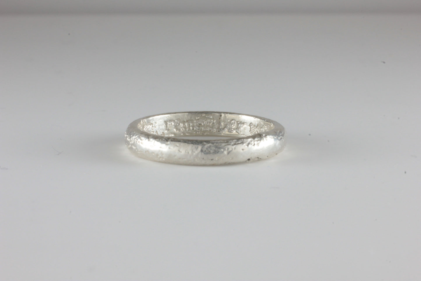 'When this you see, remember mee' Medieval Posy Ring