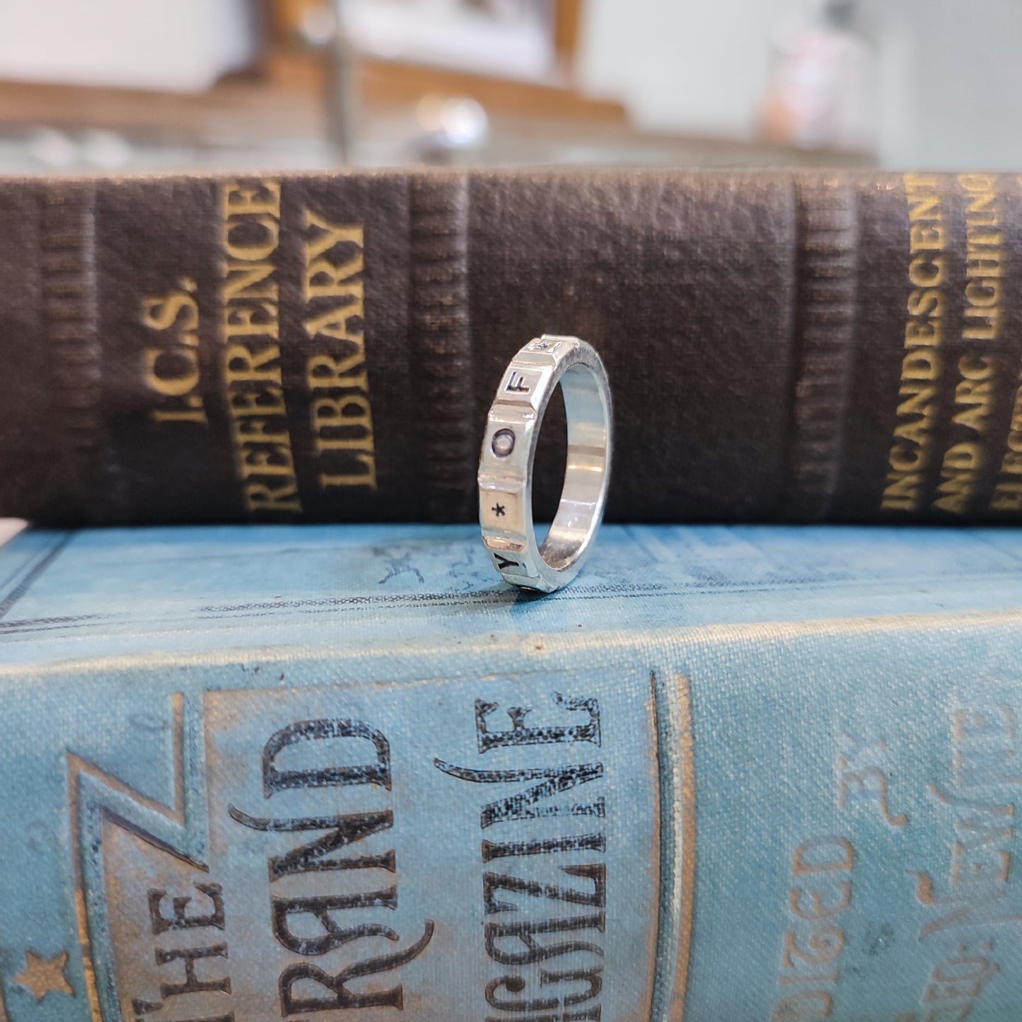 IN * MEMORY * OF * Victorian style Memorial Ring in Silver