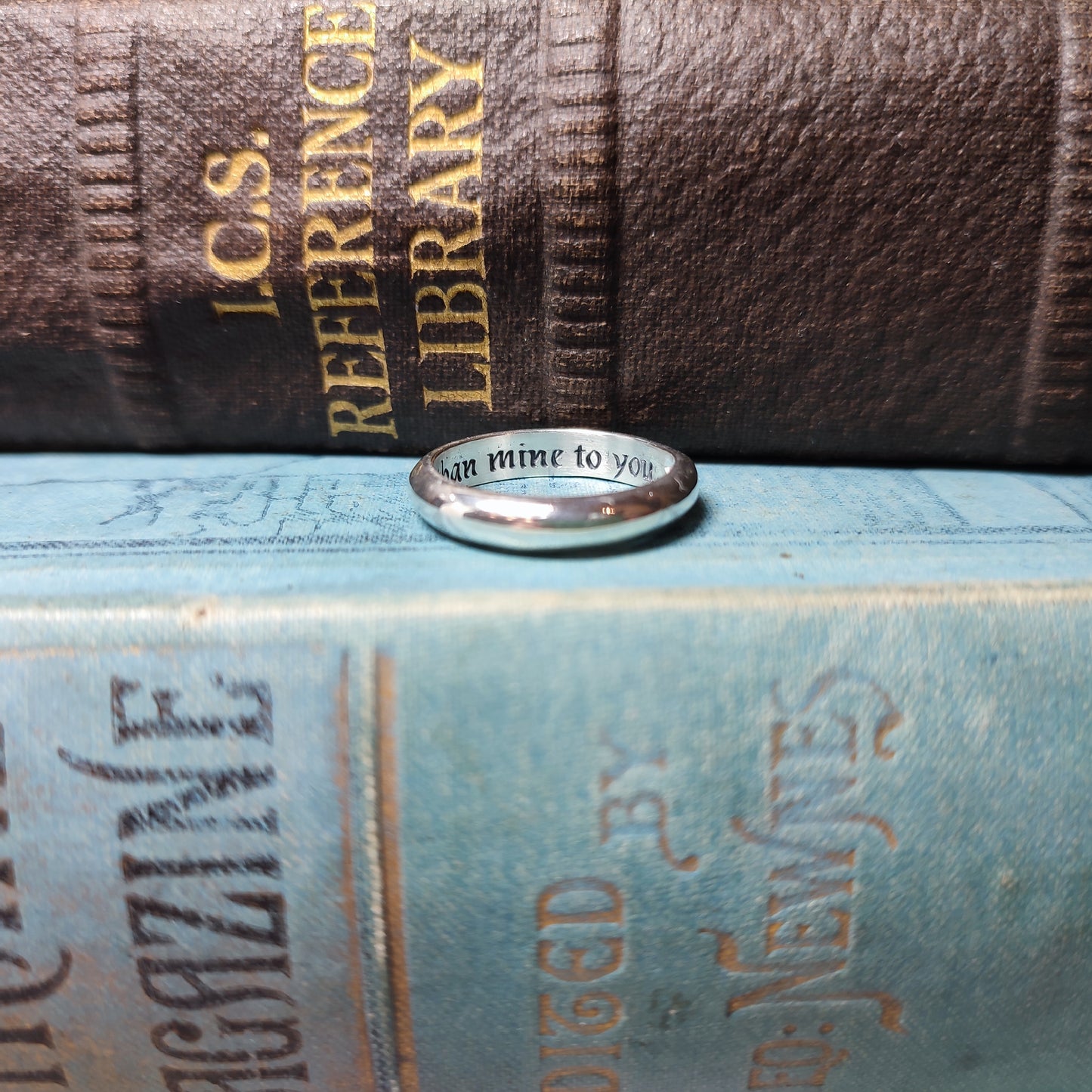 'Noe heart more true than mine to you' Engraved Medieval Posy Ring