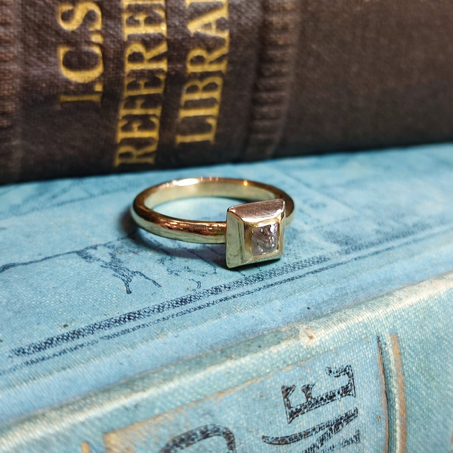 'Pie Dish' Medieval style ring with 0.55ct Rough Diamond Octahedron ring