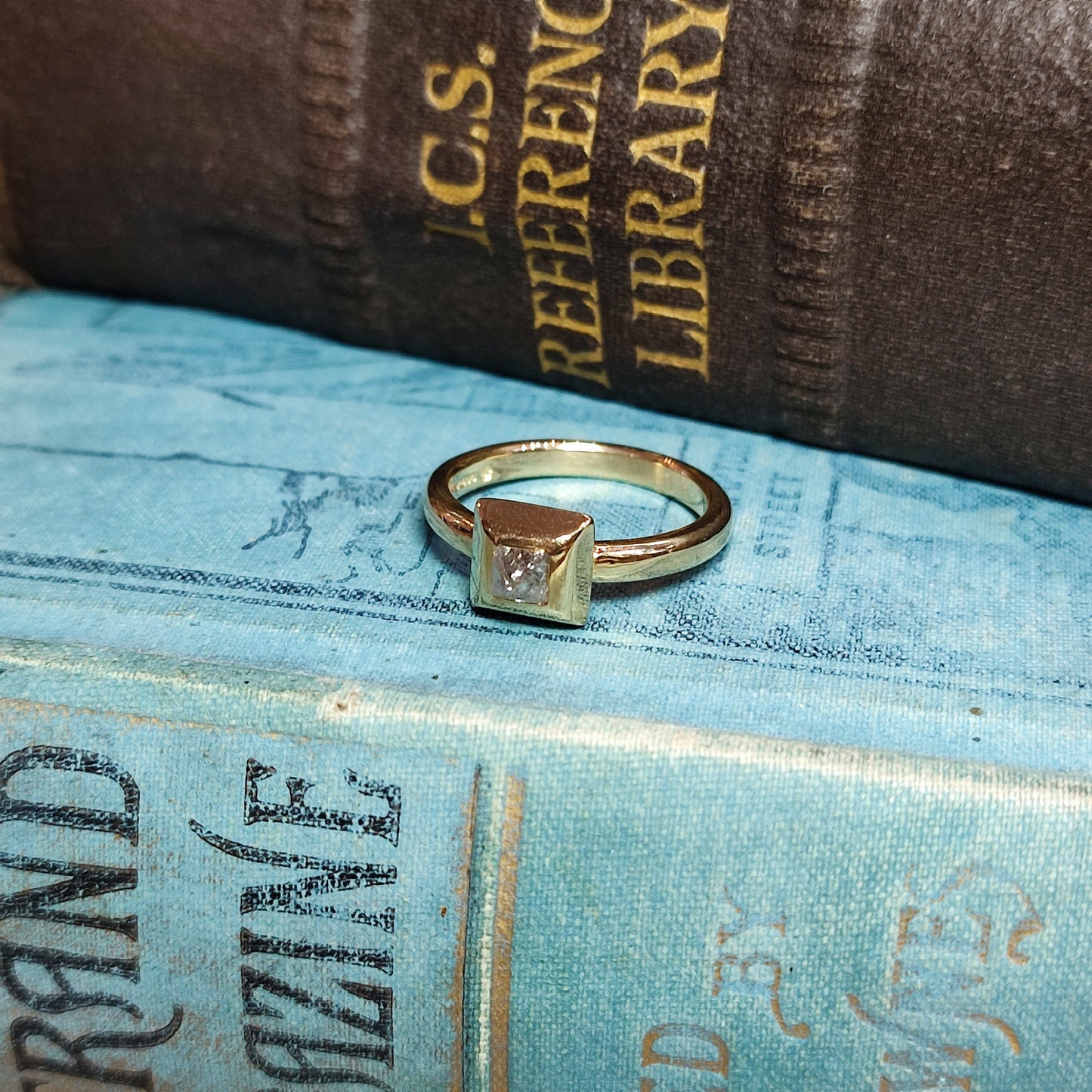 'Pie Dish' Medieval style ring with 0.55ct Rough Diamond Octahedron ring