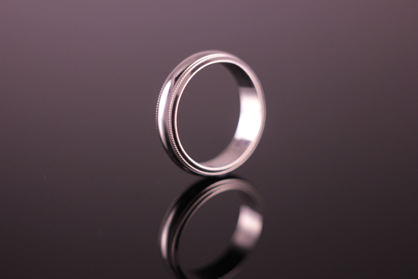 9ct or 18ct White Gold Milgrain 5mm 'D' Profile Wedding Band