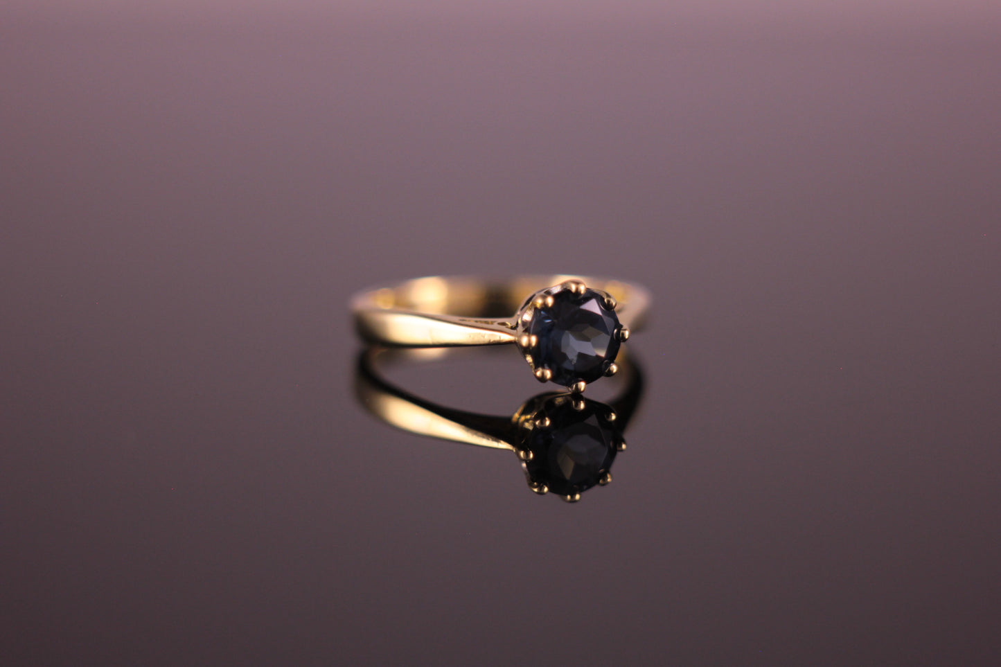 18ct yellow gold Topaz ring London Blue 1.09ct 8-claw setting Solitaire