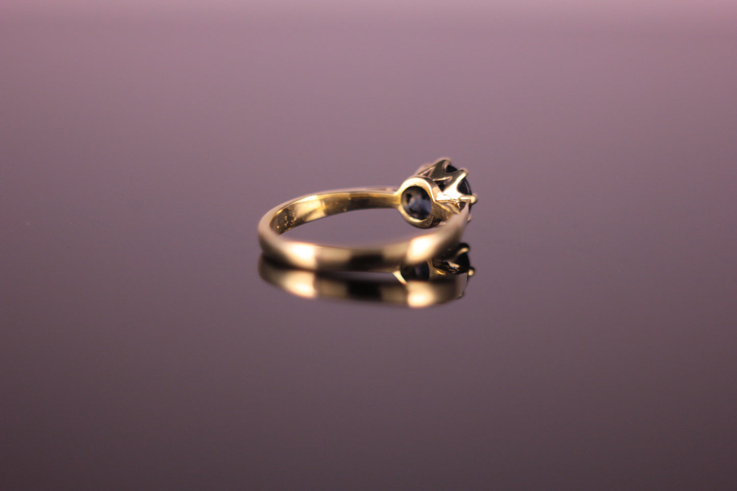 18ct yellow gold Topaz ring London Blue 1.09ct 8-claw setting Solitaire
