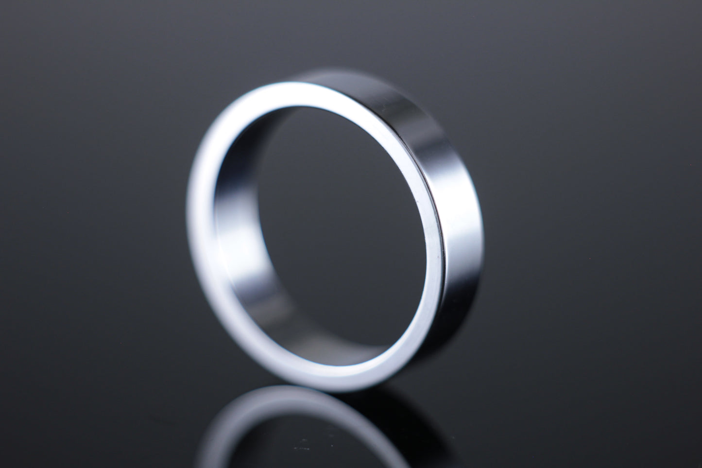 18ct 5mm Flat Wedding Band Flat Court Profile 18ct Yellow, Rose or White Gold