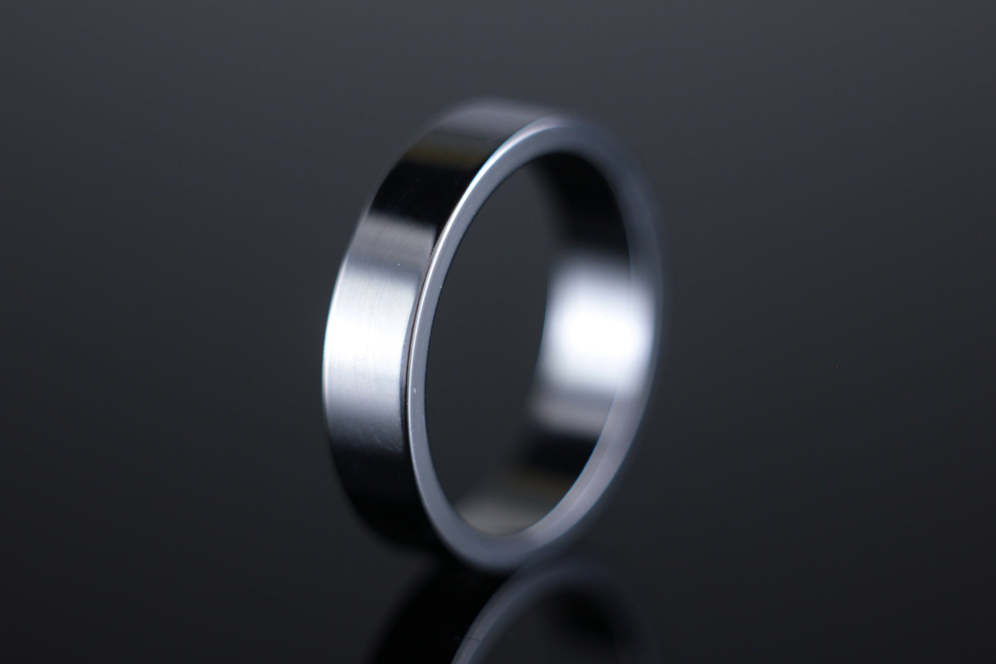 18ct 5mm Flat Wedding Band Flat Court Profile 18ct Yellow, Rose or White Gold