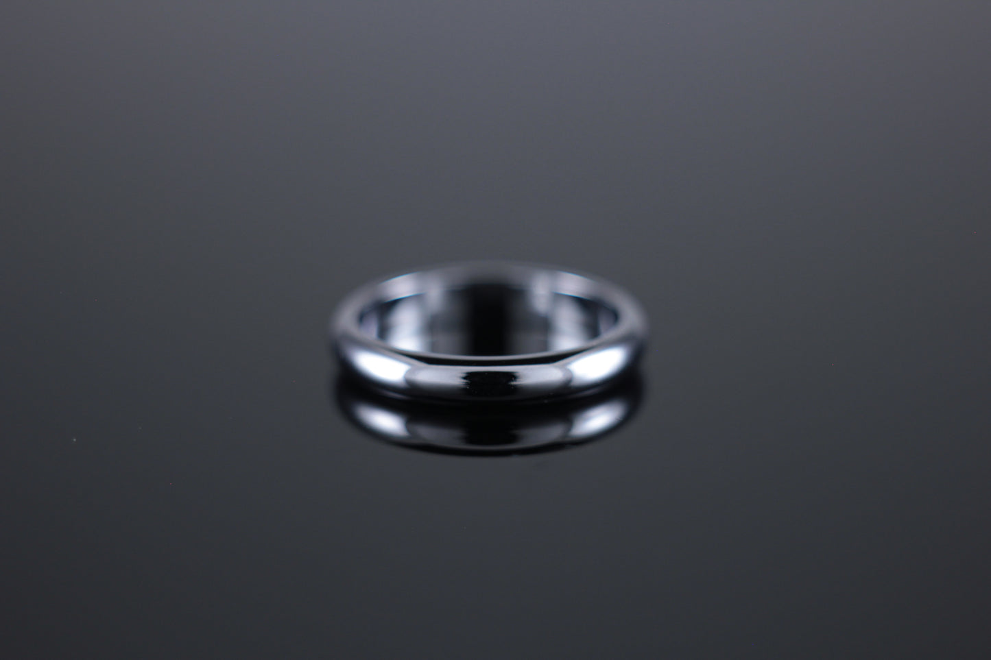 18ct 2.5mm 'D' Profile Wedding Band in Yellow, Rose or White Gold