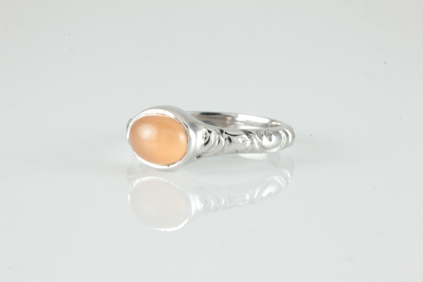 'Odessos' Georgian style Oval Peach Moonstone Cabochon Ring