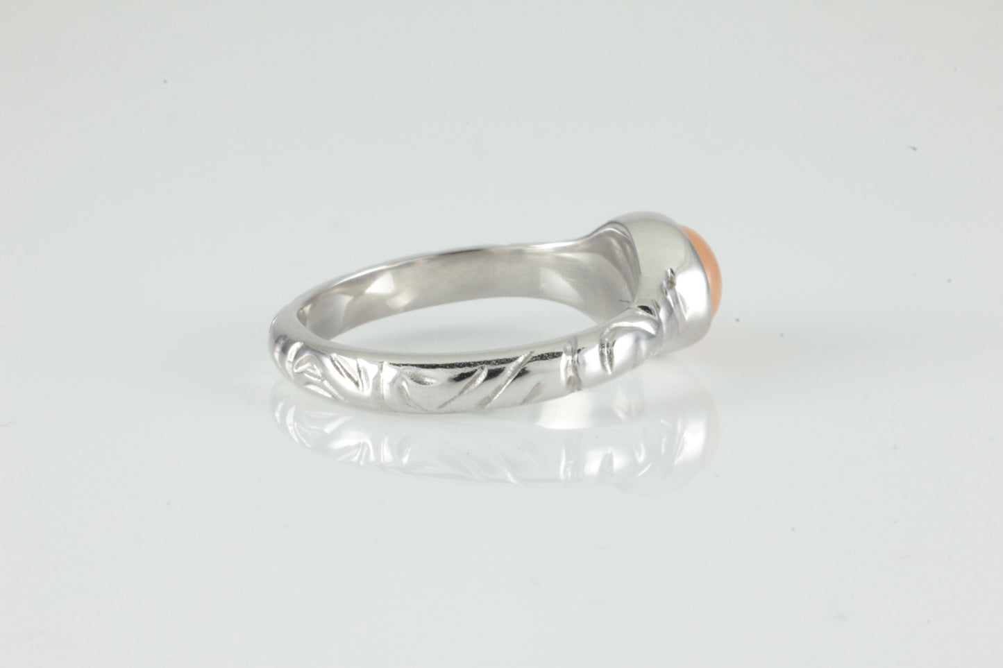 'Odessos' Georgian style Oval Peach Moonstone Cabochon Ring