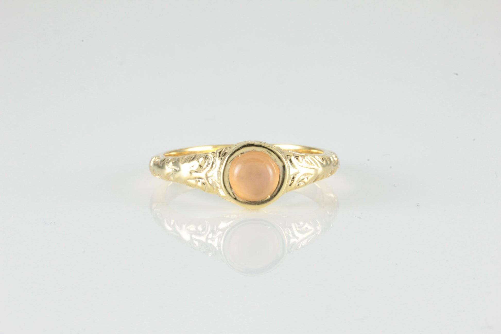 'Narona' Victorian style Round Peach Moonstone Cabochon Ring