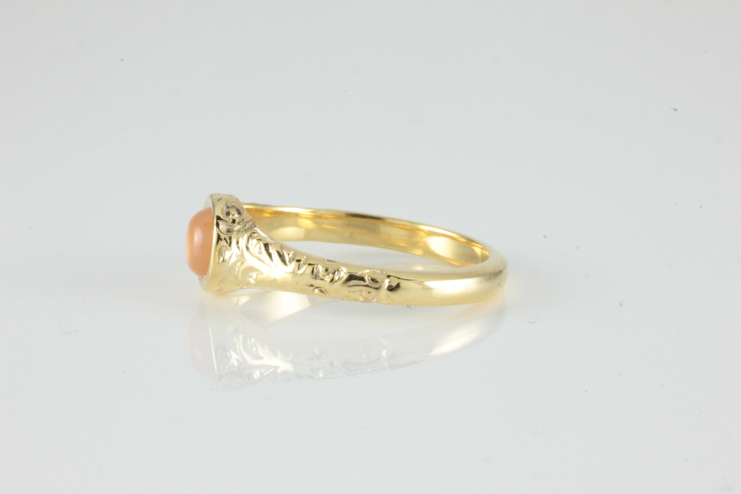 'Narona' Victorian style Round Peach Moonstone Cabochon Ring