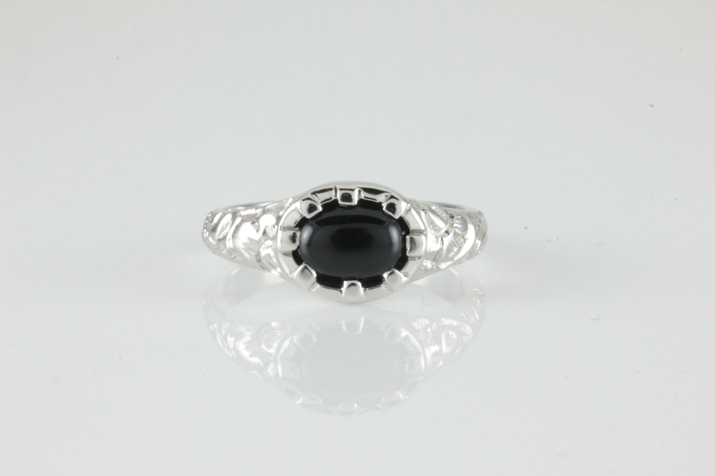 'Nida' Georgian style Oval Onyx Cabochon Ring