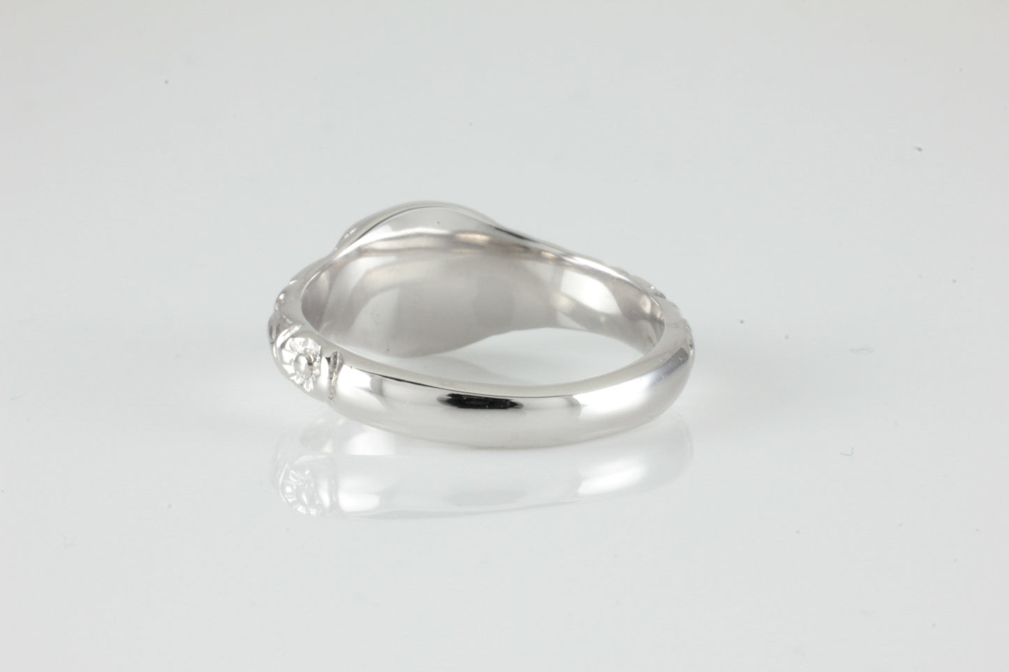 'Nida' Georgian style Oval Green Tourmaline Cabochon Ring