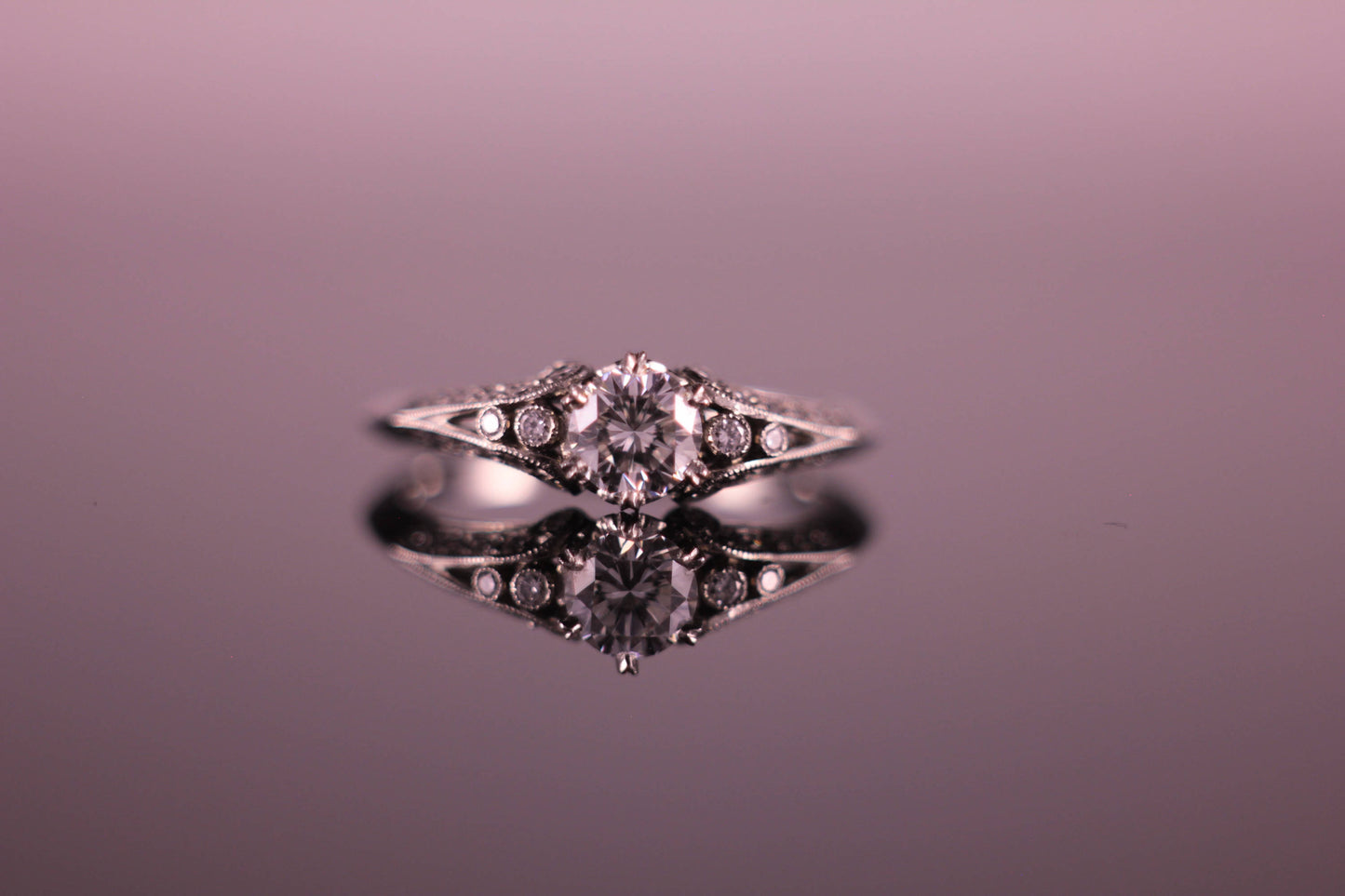 Platinum Engagement Ring Split claws 6-Claw ring