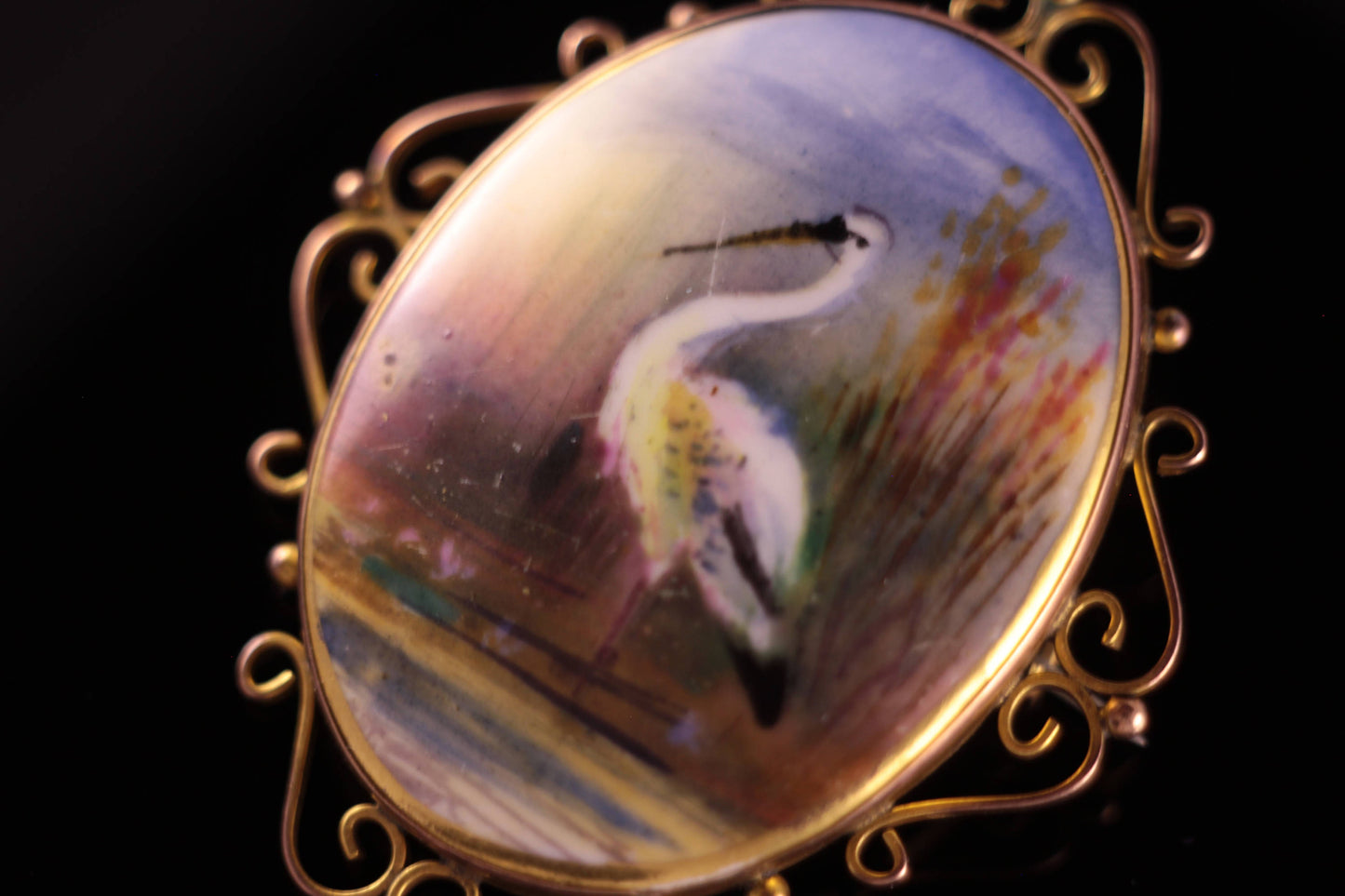Antique Heron 9ct Yellow Gold Brooch Hand Painted Ceramic bird brooch