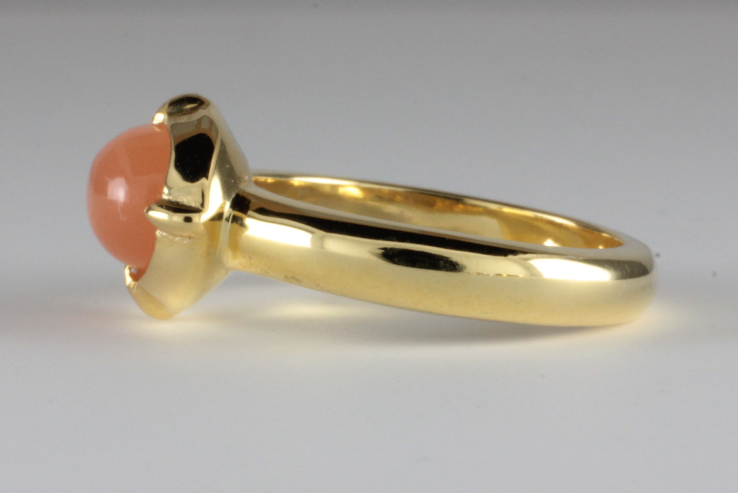 'Coria' C12th Early Medieval style 22ct Gold & Peach Moonstone Ring