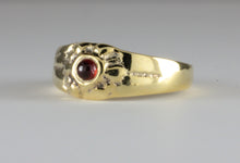 Load image into Gallery viewer, 22ct Medieval Garnet Ring