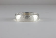 Load image into Gallery viewer, 9ct or 18ct White Gold Hammered 5mm &#39;D&#39; Profile Wedding Band