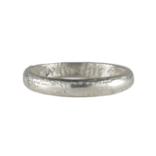 Load image into Gallery viewer, &#39;When this you see, remember mee&#39; Medieval Posy Ring