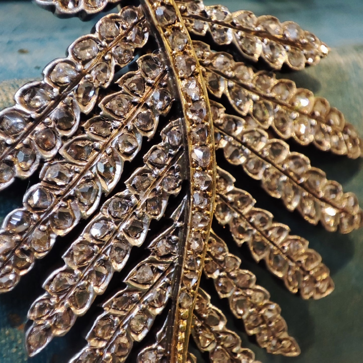 c.1880's Antique Diamond Leaf Pendant in 15ct Rose Gold & Silver 1.10tcw
