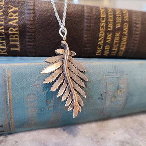 c.1880's Antique Diamond Leaf Pendant in 15ct Rose Gold & Silver 1.10tcw