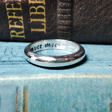 Load image into Gallery viewer, &#39;When this you see, remember mee&#39; Engraved Medieval Posy Ring