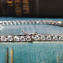 Load image into Gallery viewer, 4.00ct Diamond Tennis Bracelet