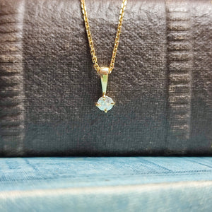 Diamond Pendant in 14ct Yellow Gold