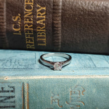 Load image into Gallery viewer, 0.33ct Round Brilliant Cut Diamond set in Platinum with 4-claws