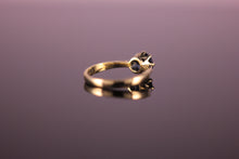 Load image into Gallery viewer, 18ct yellow gold Topaz ring London Blue 1.09ct 8-claw setting Solitaire