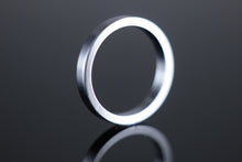 Load image into Gallery viewer, 18ct 2.5mm Flat Wedding Band in White Gold
