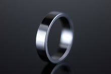 Load image into Gallery viewer, 18ct 5mm Flat Wedding Band Flat Court Profile 18ct Yellow, Rose or White Gold
