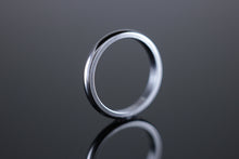 Load image into Gallery viewer, 18ct 2.5mm &#39;D&#39; Profile Wedding Band in Yellow, Rose or White Gold