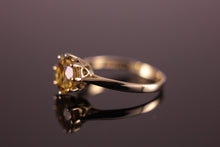 Load image into Gallery viewer, 9ct Golden Yellow Heliodor Beryl ring 1.74ct 8-claw setting