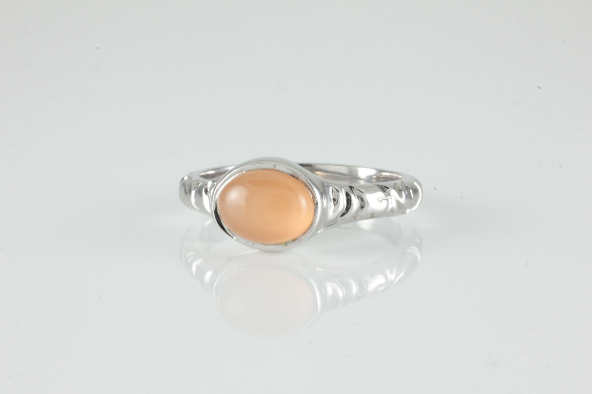 'Odessos' Georgian style Oval Peach Moonstone Cabochon Ring