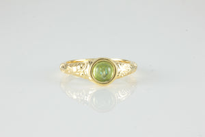 'Narona' Victorian style Round Peridot Cabochon Ring
