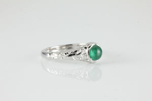 'Narona' Victorian style Round Emerald Cabochon Ring