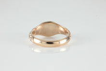 Load image into Gallery viewer, &#39;Nida&#39; Georgian style Oval Topaz Cabochon Ring
