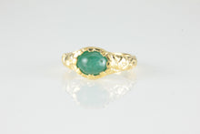 Load image into Gallery viewer, &#39;Nida&#39; Georgian style Oval Emerald Cabochon Ring